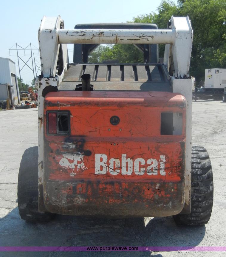image for item D4207 2003 Bobcat S300 Turbo skid steer