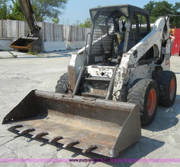 image for item D4207 2003 Bobcat S300 Turbo skid steer