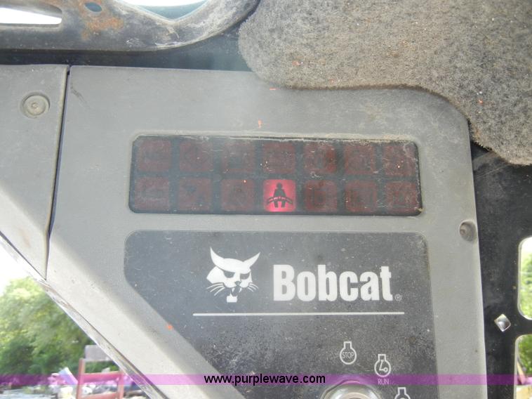 image for item D4207 2003 Bobcat S300 Turbo skid steer