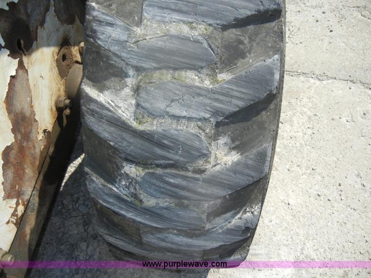 image for item D4207 2003 Bobcat S300 Turbo skid steer