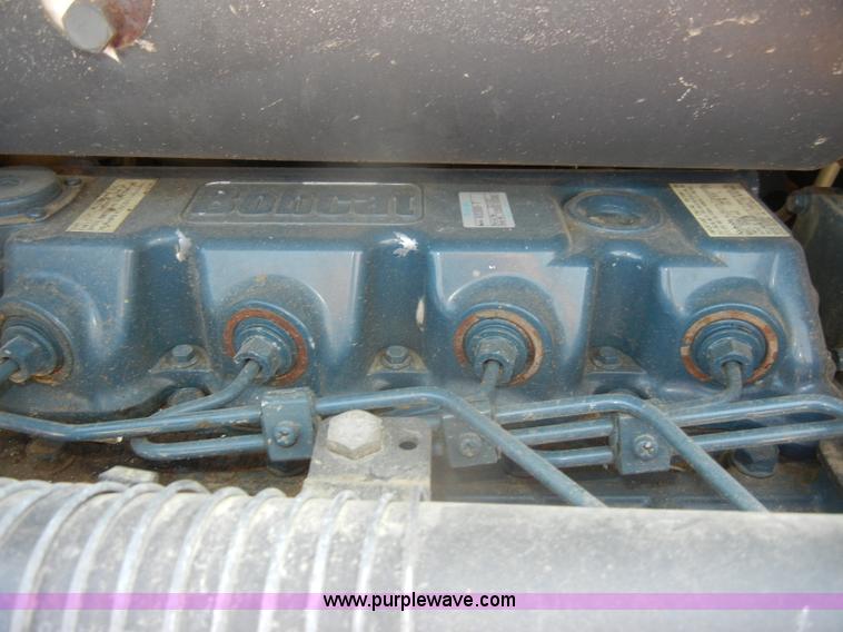 image for item D4207 2003 Bobcat S300 Turbo skid steer