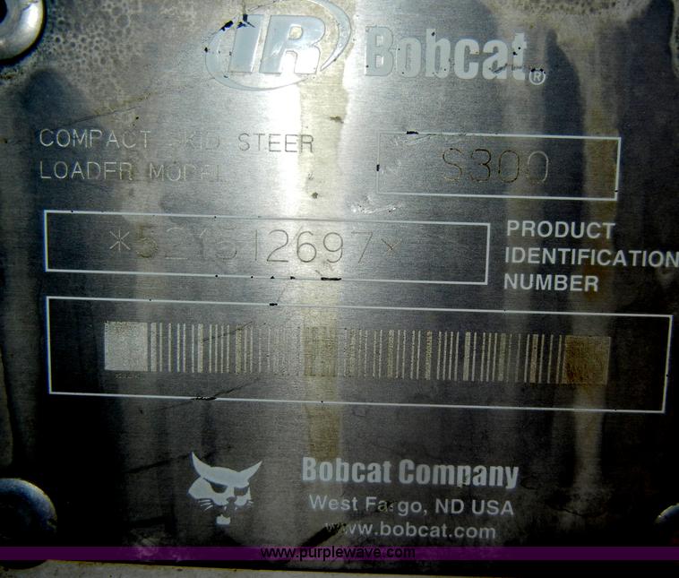 image for item D4207 2003 Bobcat S300 Turbo skid steer