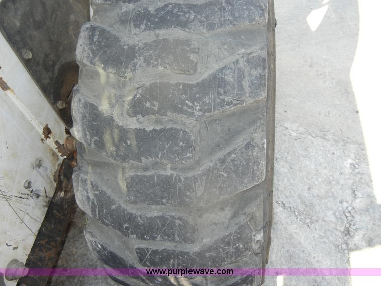 image for item D4207 2003 Bobcat S300 Turbo skid steer