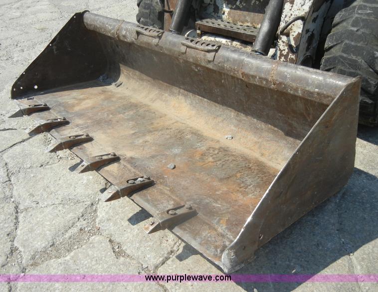 image for item D4207 2003 Bobcat S300 Turbo skid steer