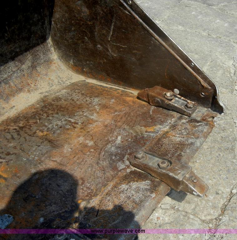 image for item D4207 2003 Bobcat S300 Turbo skid steer