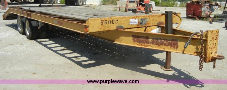 image for item D4210 1986 Trail King 24' flatbed equipment trailer