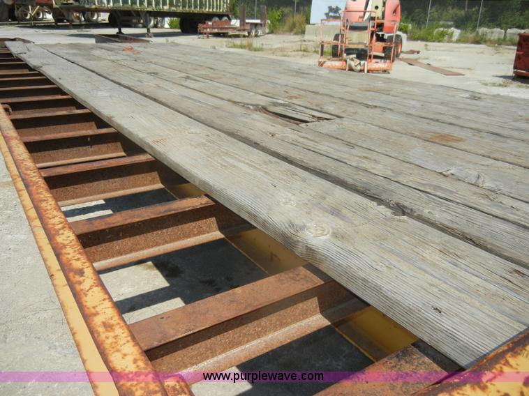 image for item D4210 1986 Trail King 24' flatbed equipment trailer