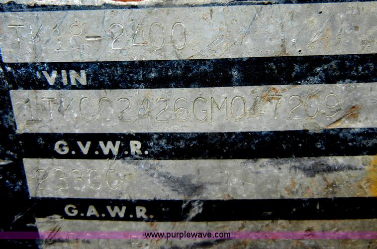 image for item D4210 1986 Trail King 24' flatbed equipment trailer