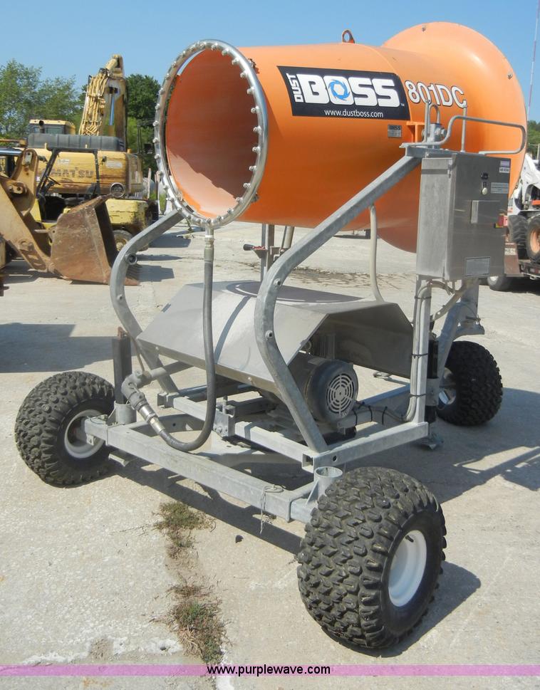 image for item D4212 2010 Dust Boss mister system