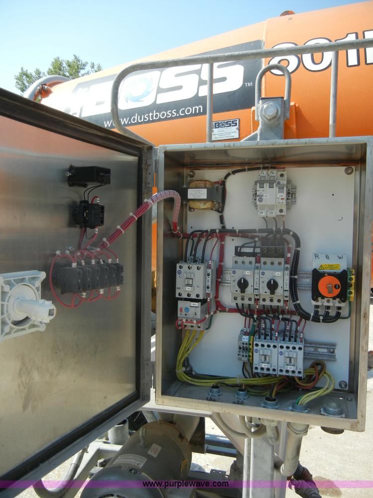 image for item D4212 2010 Dust Boss mister system