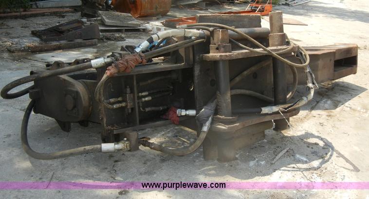 image for item D4213 Caterpillar S40 shear