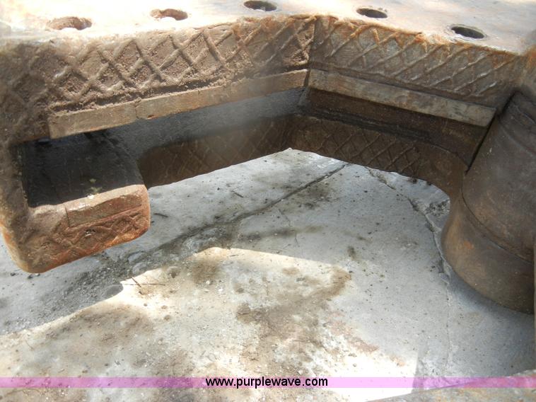 image for item D4213 Caterpillar S40 shear