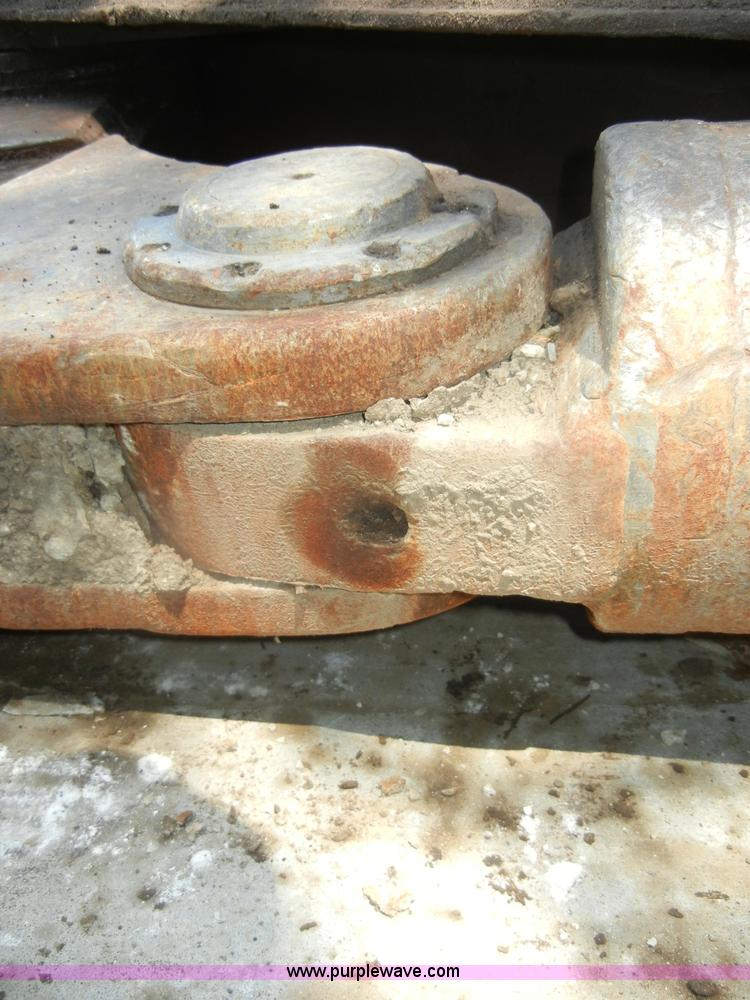 image for item D4213 Caterpillar S40 shear