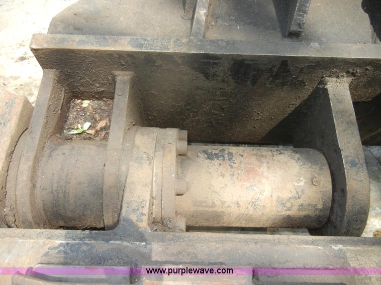 image for item D4213 Caterpillar S40 shear