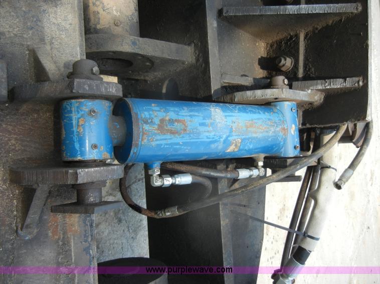 image for item D4213 Caterpillar S40 shear