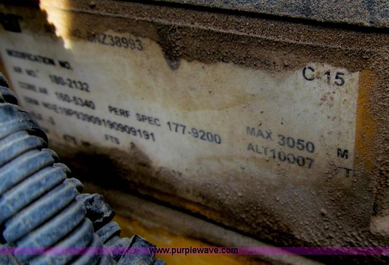 image for item F4529 2001 Kenworth W900 semi truck