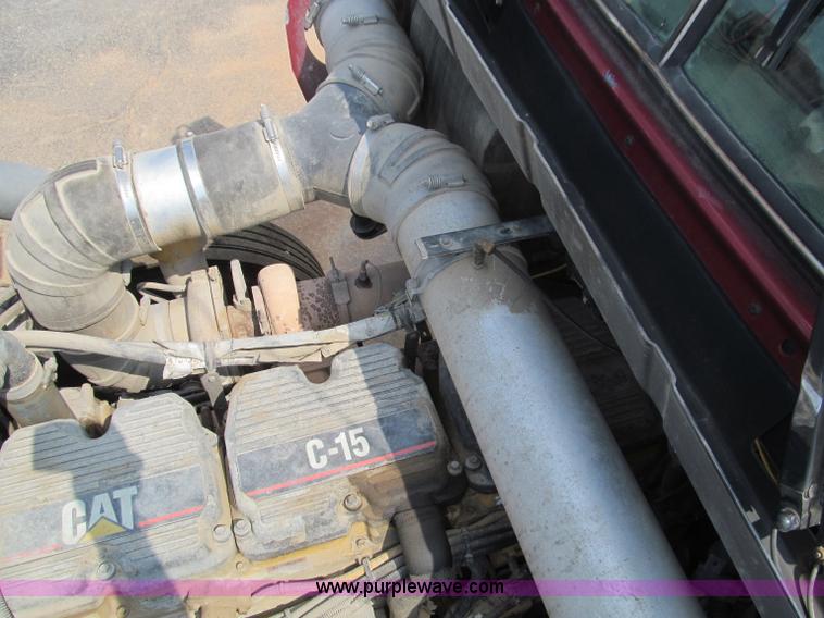 image for item F4529 2001 Kenworth W900 semi truck