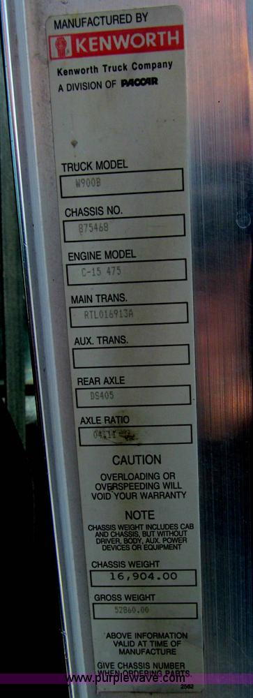 image for item F4529 2001 Kenworth W900 semi truck