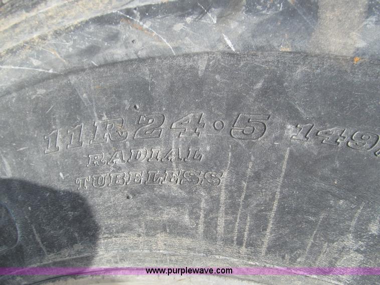 image for item F4529 2001 Kenworth W900 semi truck