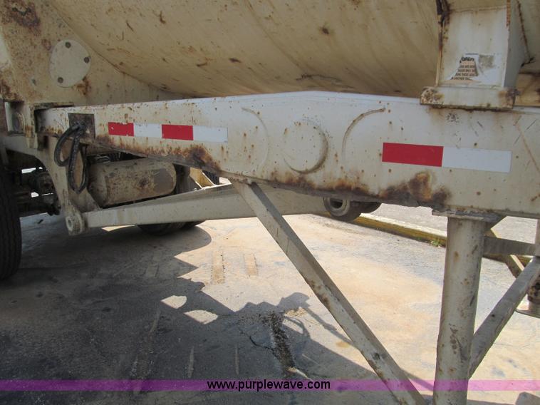 image for item F4530 2001 Ranch quarter frame steel barrel end dump trailer