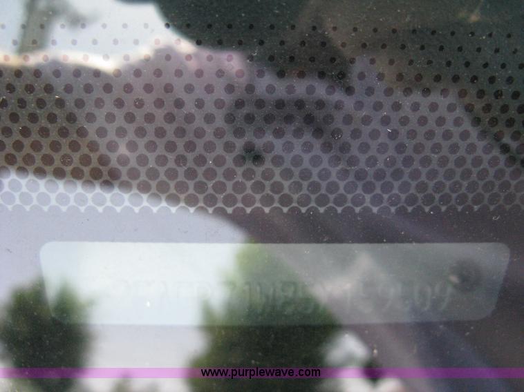 image for item A6469 2005 Ford Crown Victoria Police Interceptor