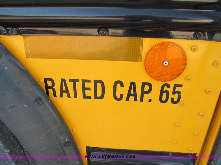 image for item A8362 2002 Thomas Saf-T-Liner school bus