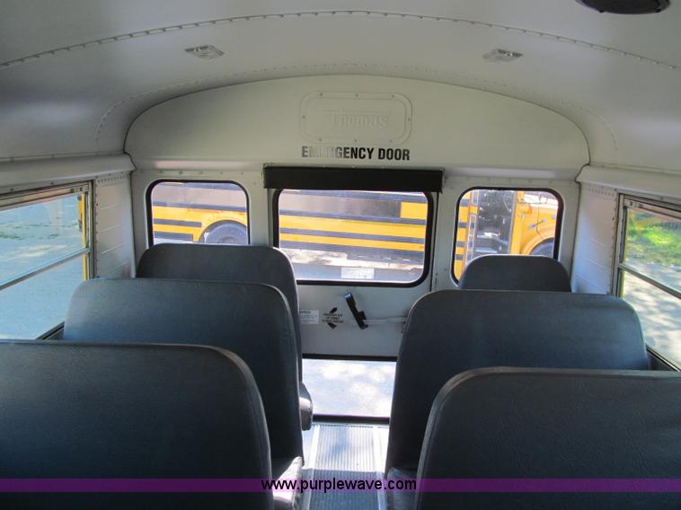 image for item A8362 2002 Thomas Saf-T-Liner school bus