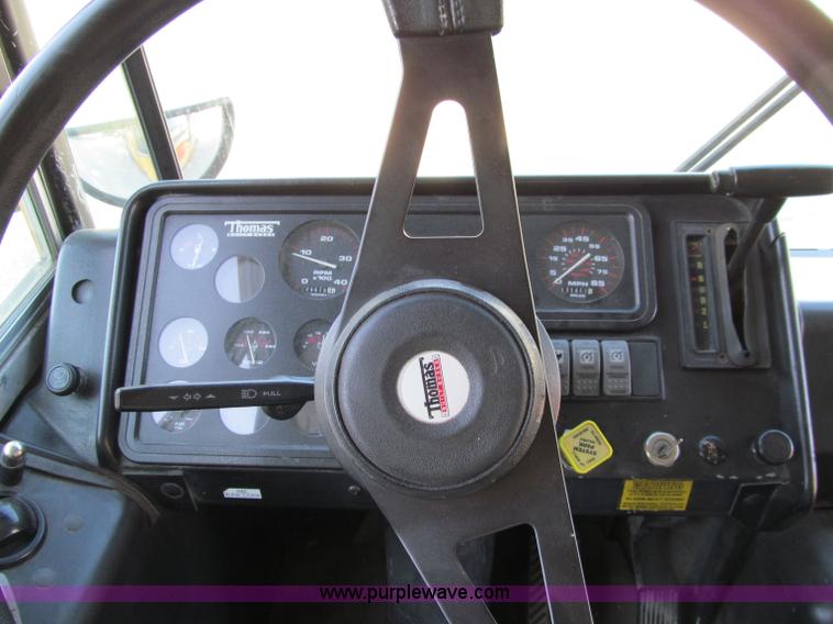 image for item A8362 2002 Thomas Saf-T-Liner school bus