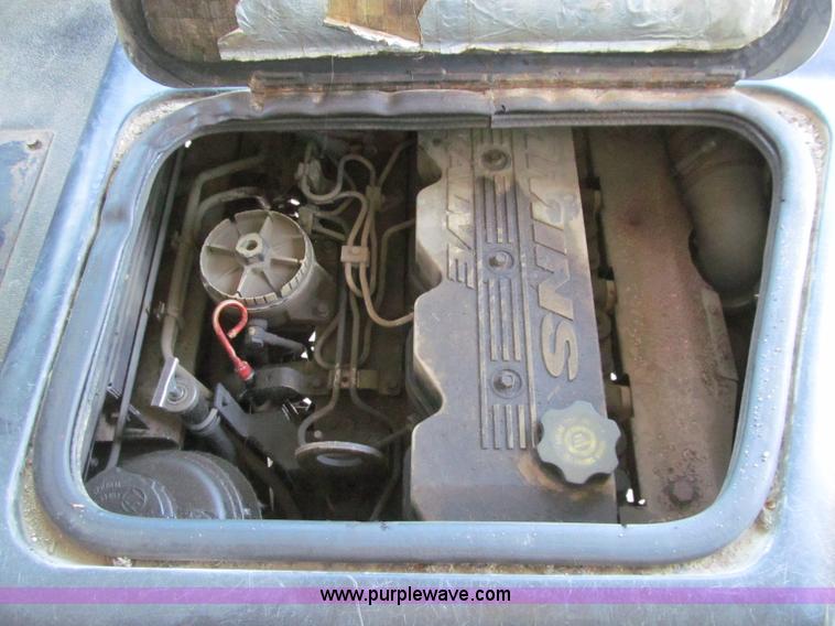 image for item A8362 2002 Thomas Saf-T-Liner school bus