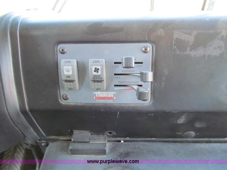 image for item A8362 2002 Thomas Saf-T-Liner school bus