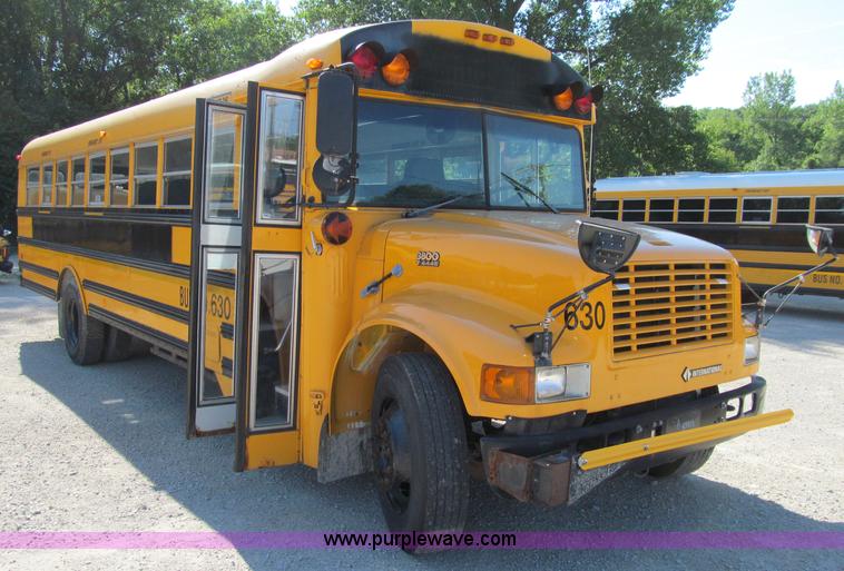 image for item A8363 2000 International Navistar 3800 school bus