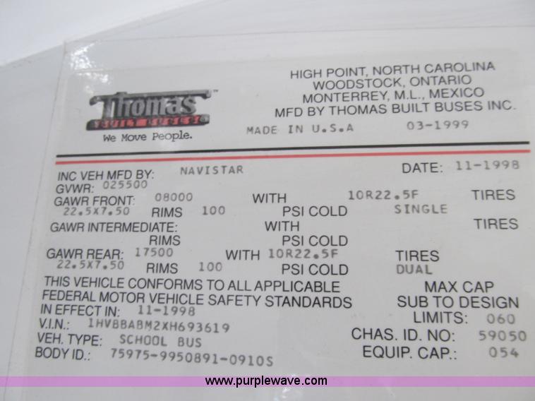 image for item A8363 2000 International Navistar 3800 school bus