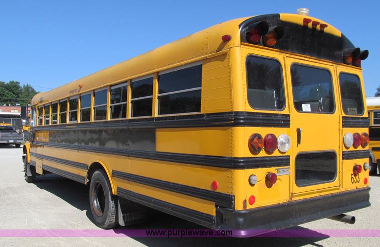 image for item A8364 2000 International Navistar 3800 school bus