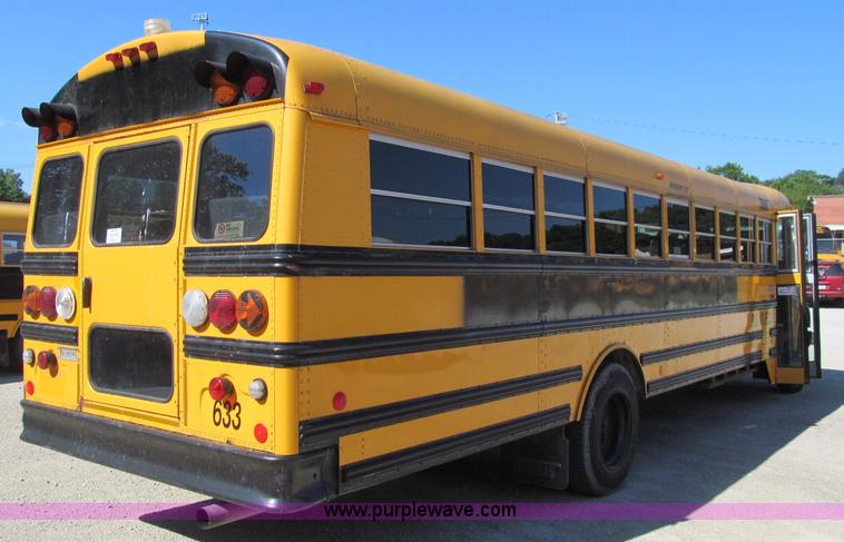 image for item A8364 2000 International Navistar 3800 school bus