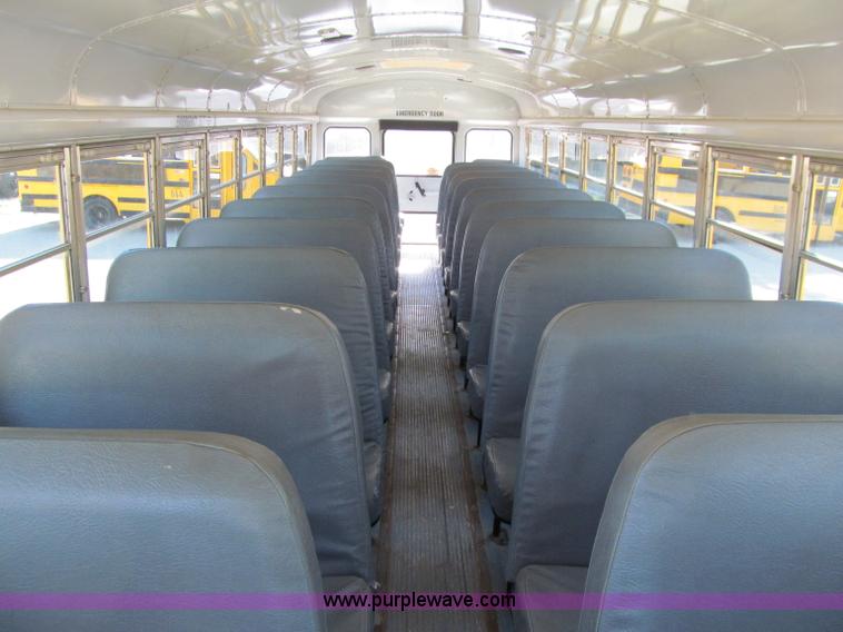 image for item A8364 2000 International Navistar 3800 school bus