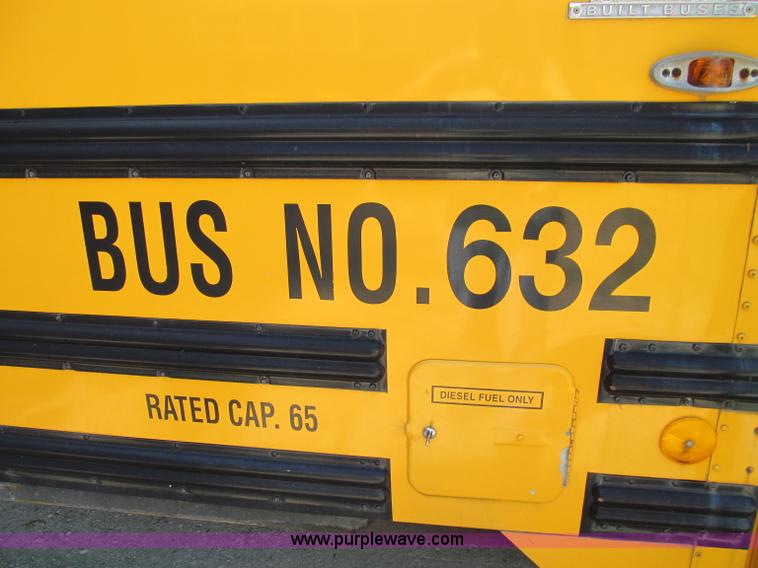 image for item A8365 2000 International Navistar 3800 school bus