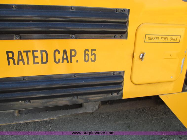 image for item A8365 2000 International Navistar 3800 school bus