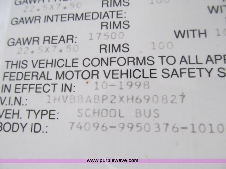 image for item A8365 2000 International Navistar 3800 school bus