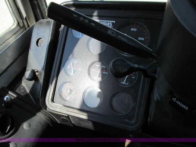 image for item A8367 2003 Thomas Saf-T-Liner school bus