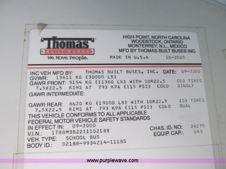 image for item A8368 2001 Thomas Built Saf-T-Liner school bus