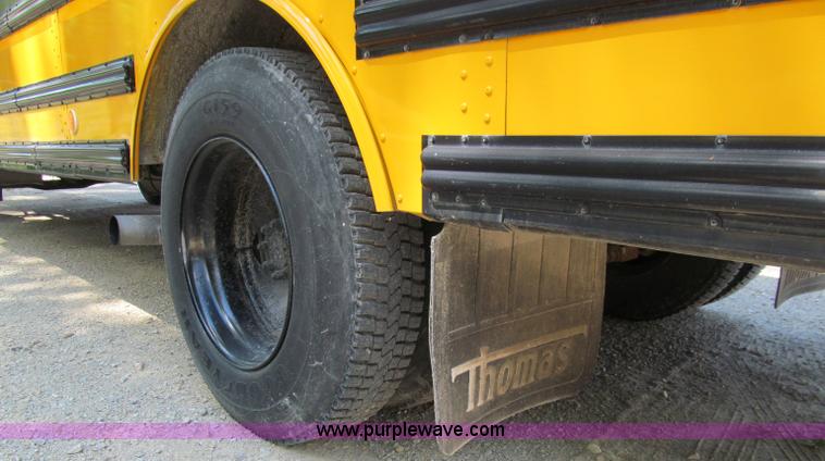 image for item A8369 2000 International Navistar 3800 school bus