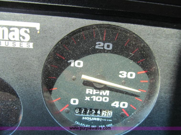 image for item A8370 2001 Thomas Built Saf-T-Liner school bus