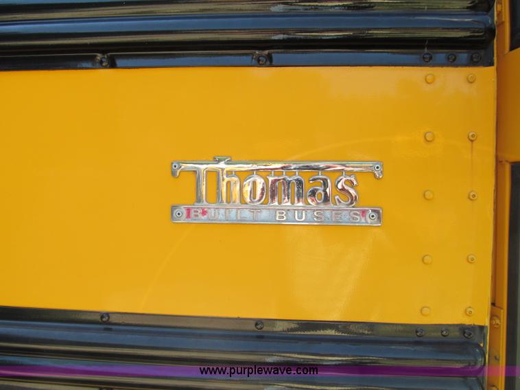 image for item A8371 2002 Thomas Built Saf-T-Liner school bus