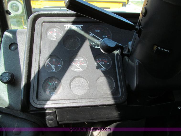 image for item A8371 2002 Thomas Built Saf-T-Liner school bus