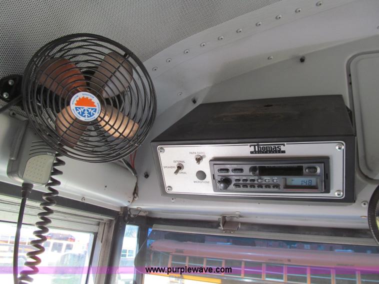 image for item A8371 2002 Thomas Built Saf-T-Liner school bus