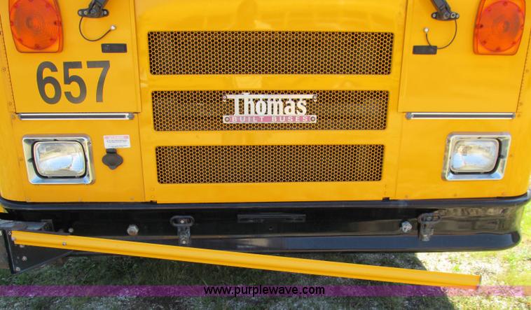 image for item A8371 2002 Thomas Built Saf-T-Liner school bus