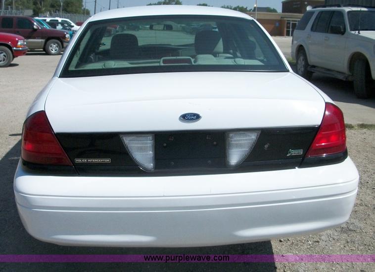 image for item B1408 2009 Ford Crown Victoria Police Interceptor