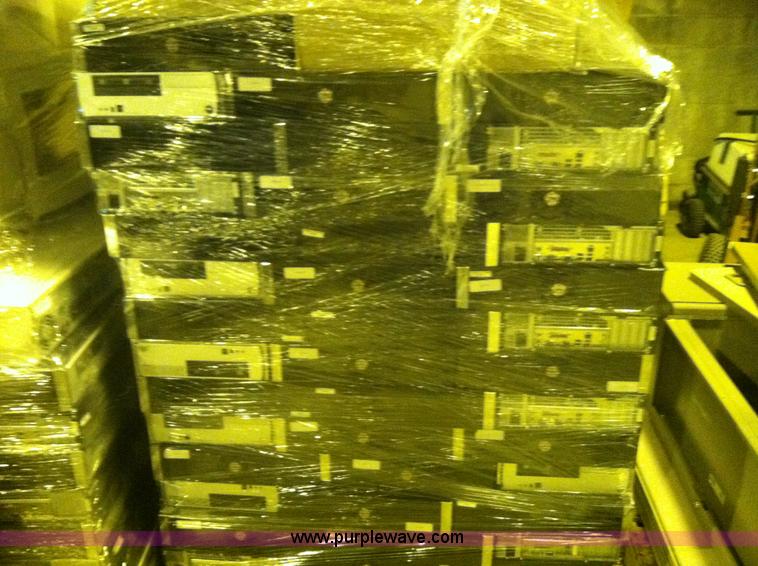 image for item B1420 (107) computers and keyboards