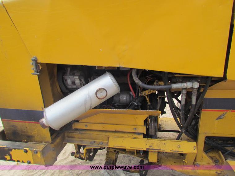 image for item B1425 2006 Hustler 6400 Hill Sider lawn mower