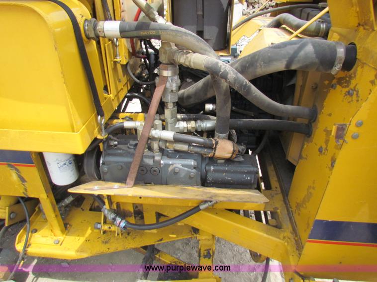 image for item B1425 2006 Hustler 6400 Hill Sider lawn mower